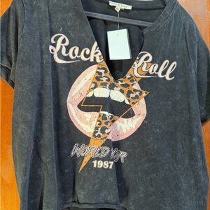 Women's Black 'Rock Roll World Tour 1987' Short Sleeve Tee